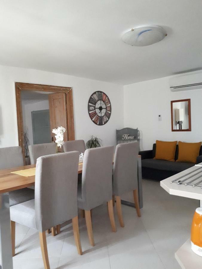 Apartments Gorinka Baska  Ngoại thất bức ảnh